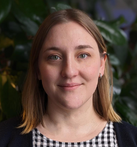 Alexandra-aspect-ratio-744-744 Alexandra